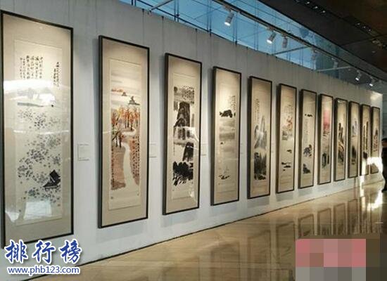 全球最贵的中国艺术品:齐白石《山水十二屏》9.3亿!
