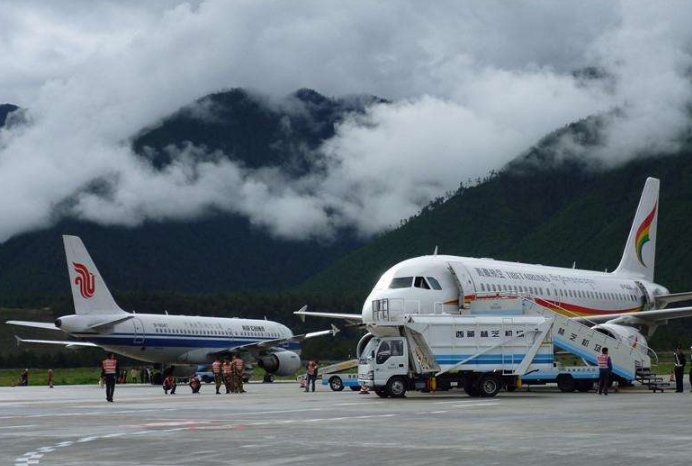世界上海拔最高的十大机场 中国占六座，第一位稻城亚丁